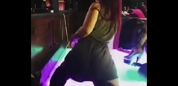  Teacher from Atlanta GA shaking her phat ass in club